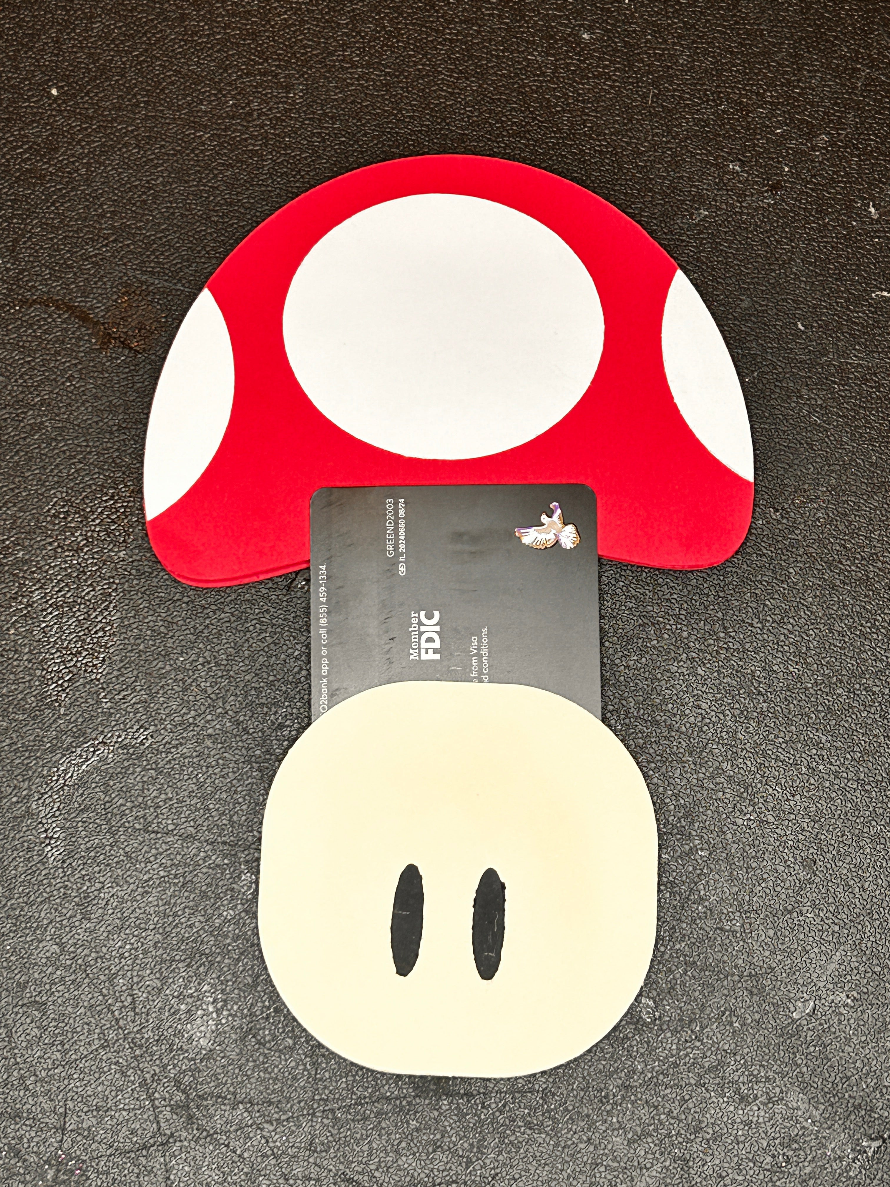 Super Mushroom Power-Up Card & Coin Holder